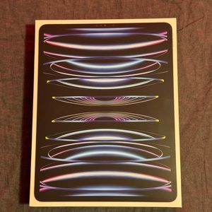 Apple iPad Pro 12.9" 6th Gen 2022 Unlocked